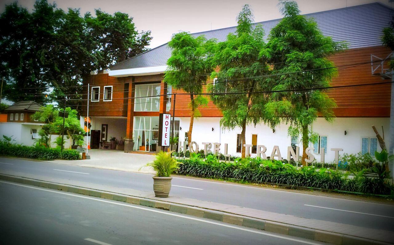 Hotel Transit Pasuruan Exterior foto